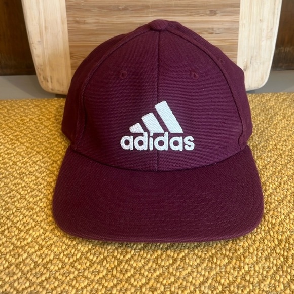 EUC Adidas’s Hat Maroon and White Mens Unisex A flex s/m #C153 RN #90288 cotton - Picture 1 of 1